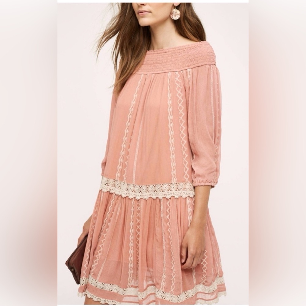 Anthropologie Floreat Orchard
Lace shift Dress Boho
Crochet Off Shoulder